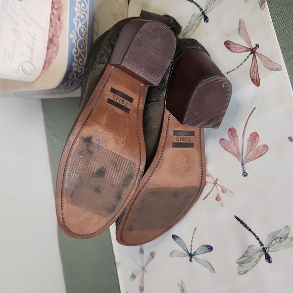 TOMS Leila Olive Gray Herringbone Suede Boote with Tassel Sz 8.5W - Picture 6 of 11